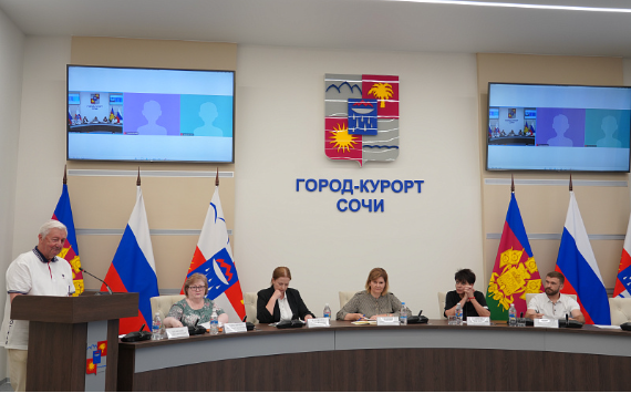 В Сочи состоялось заседание трехсторонней комиссии по социально-трудовым отношениям